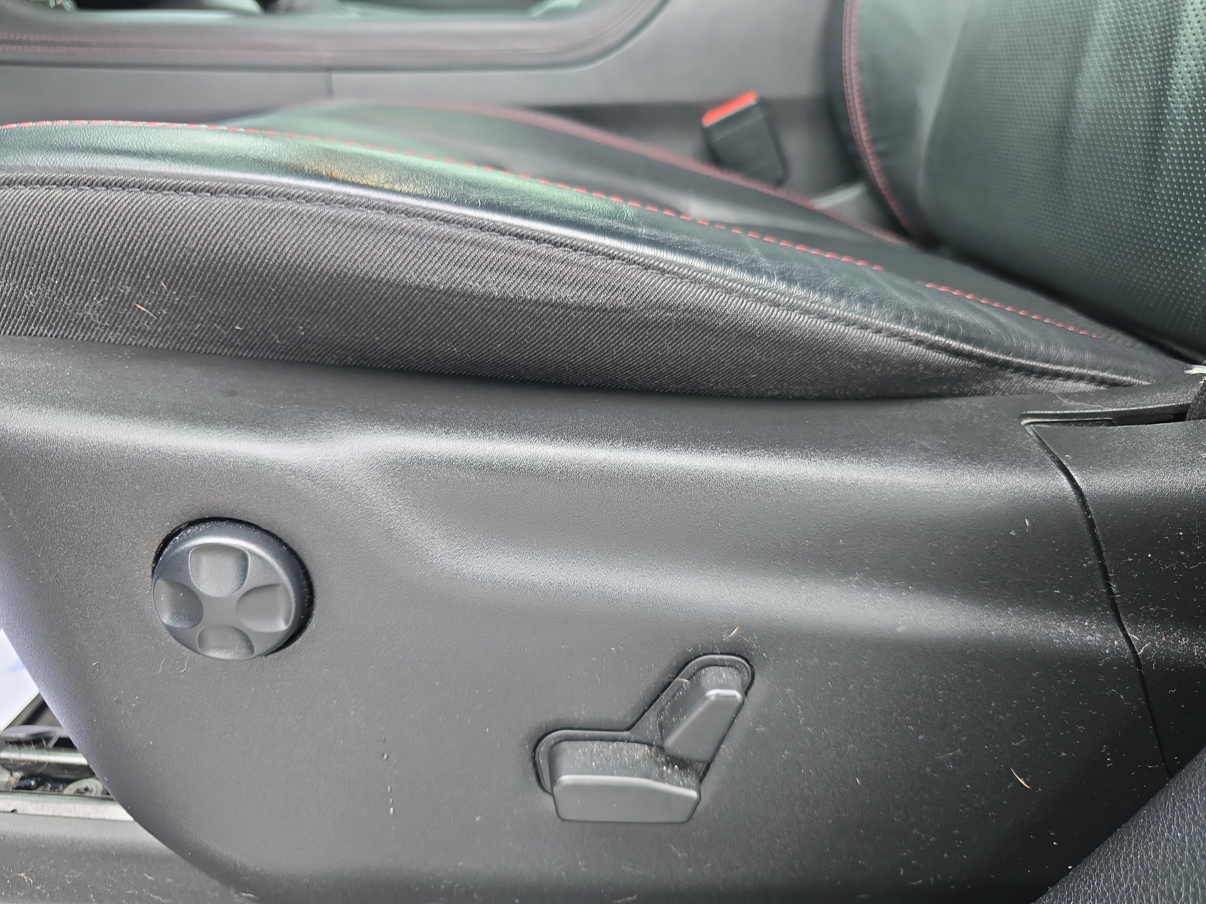 Used 2021 Dodge Durango R/T w/ Blacktop Package image 13