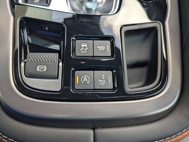 New 2024 Jaguar F-TYPE R image 19