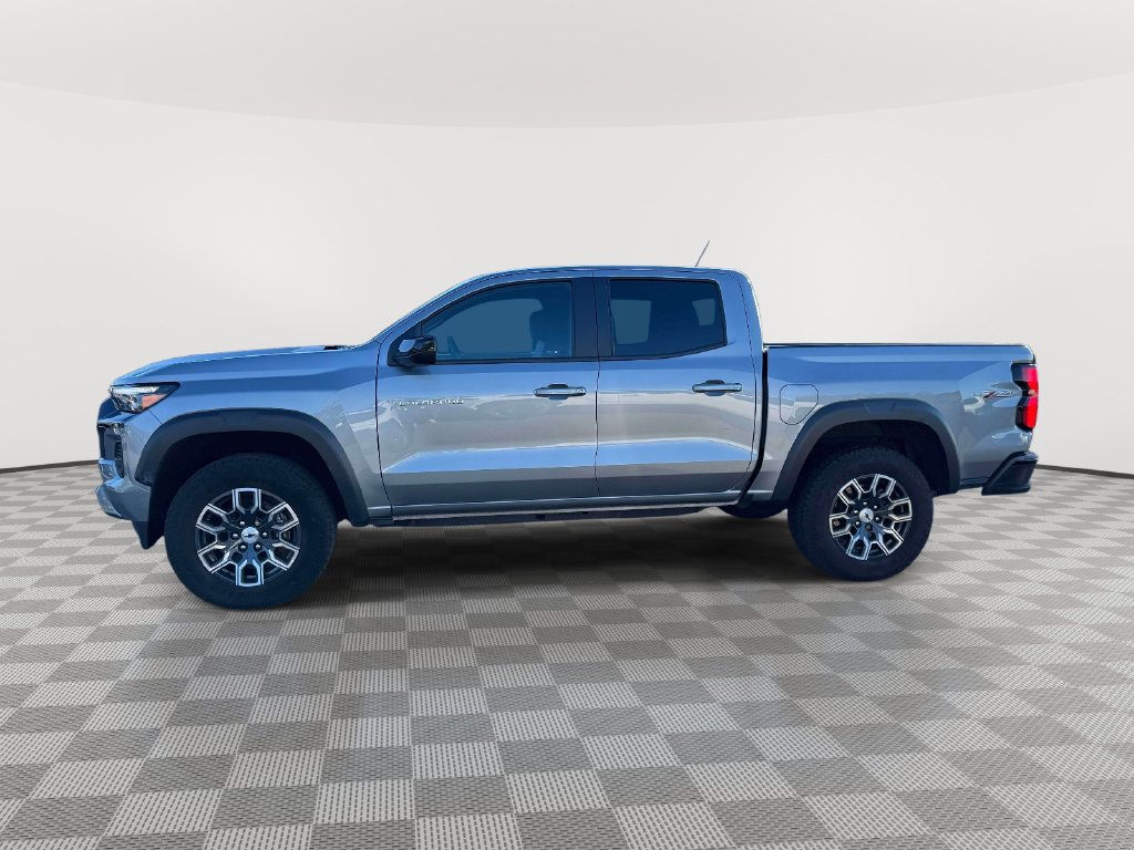 Used 2024 Chevrolet Colorado Z71 w/ Z71 Convenience Package 2 AWD/4WD image 4