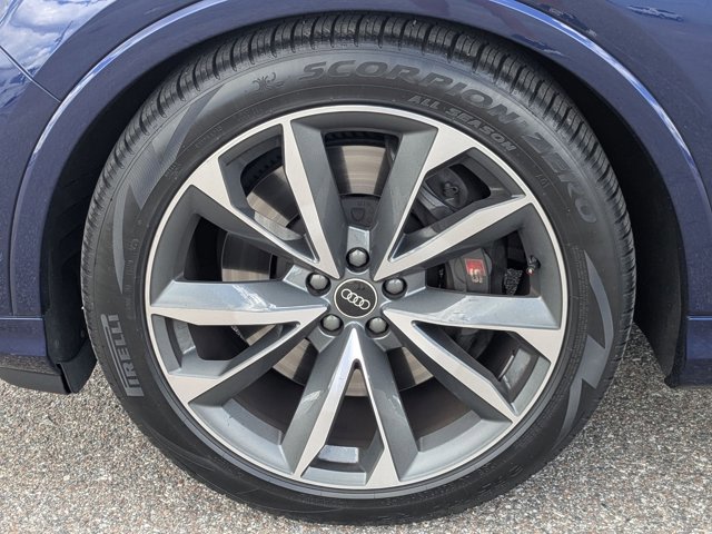 Used 2021 Audi SQ7 Premium Plus w/ Driver Assistance Package AWD/4WD image 10