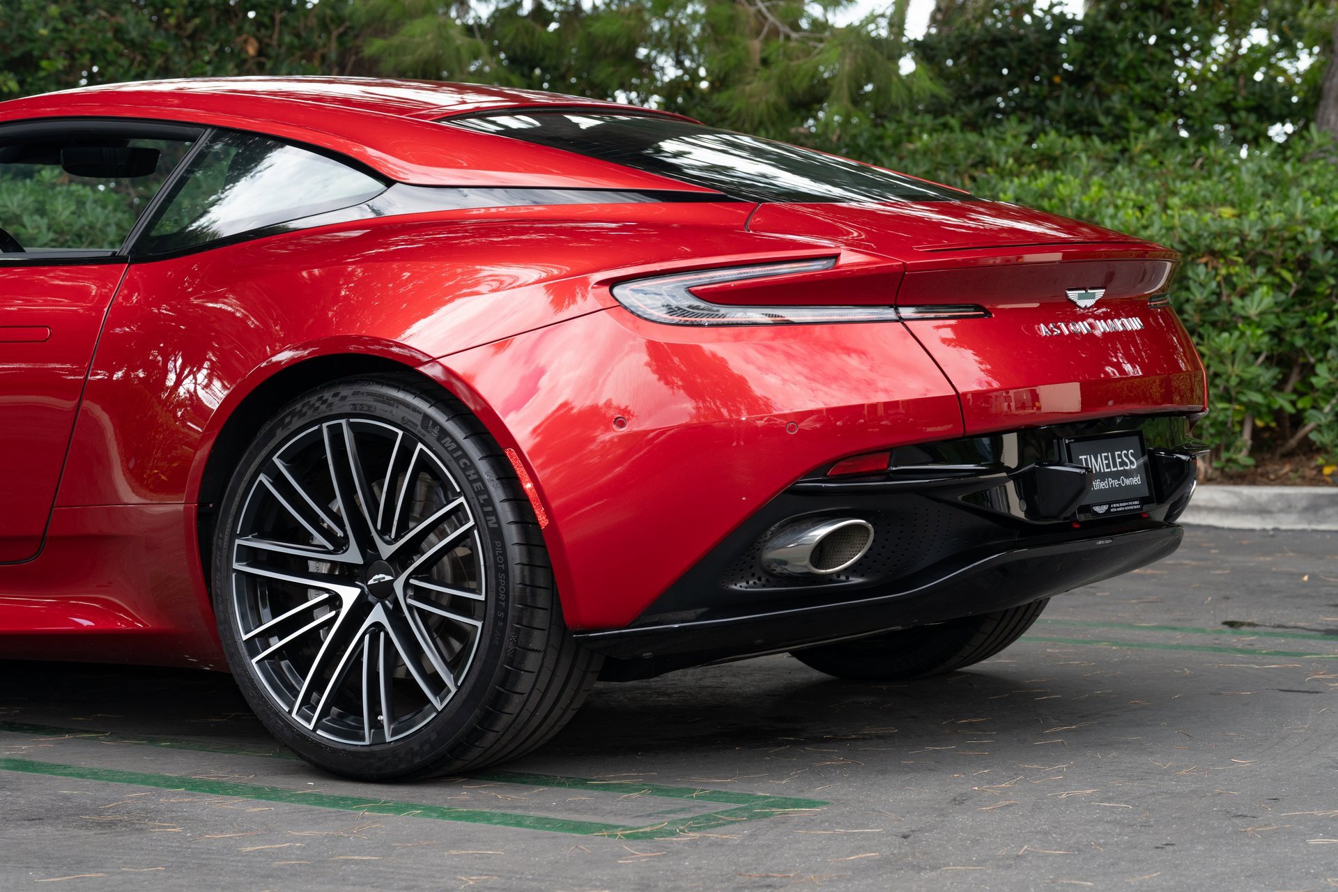 Used 2024 Aston Martin DB12 Coupe image 10