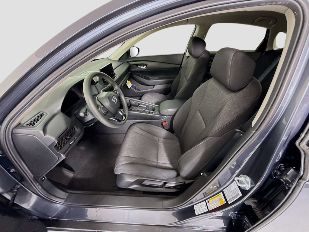 Certified 2025 Honda Accord LX image 19