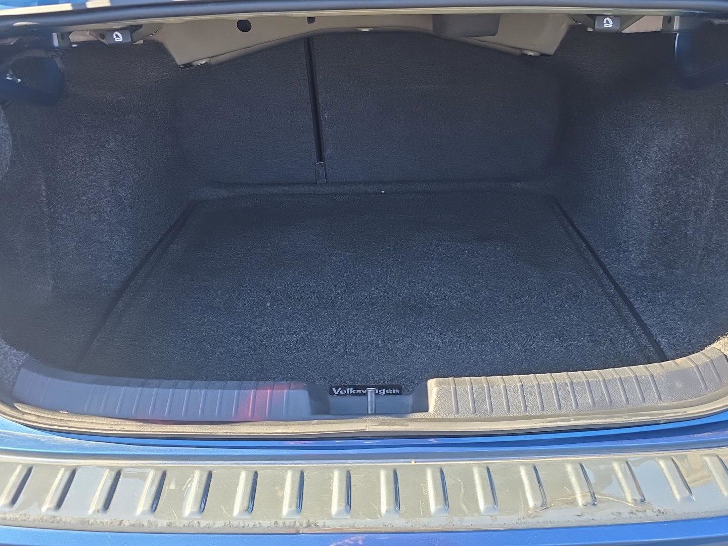 Used 2019 Volkswagen Jetta S w/ Driver Assistance Package image 8