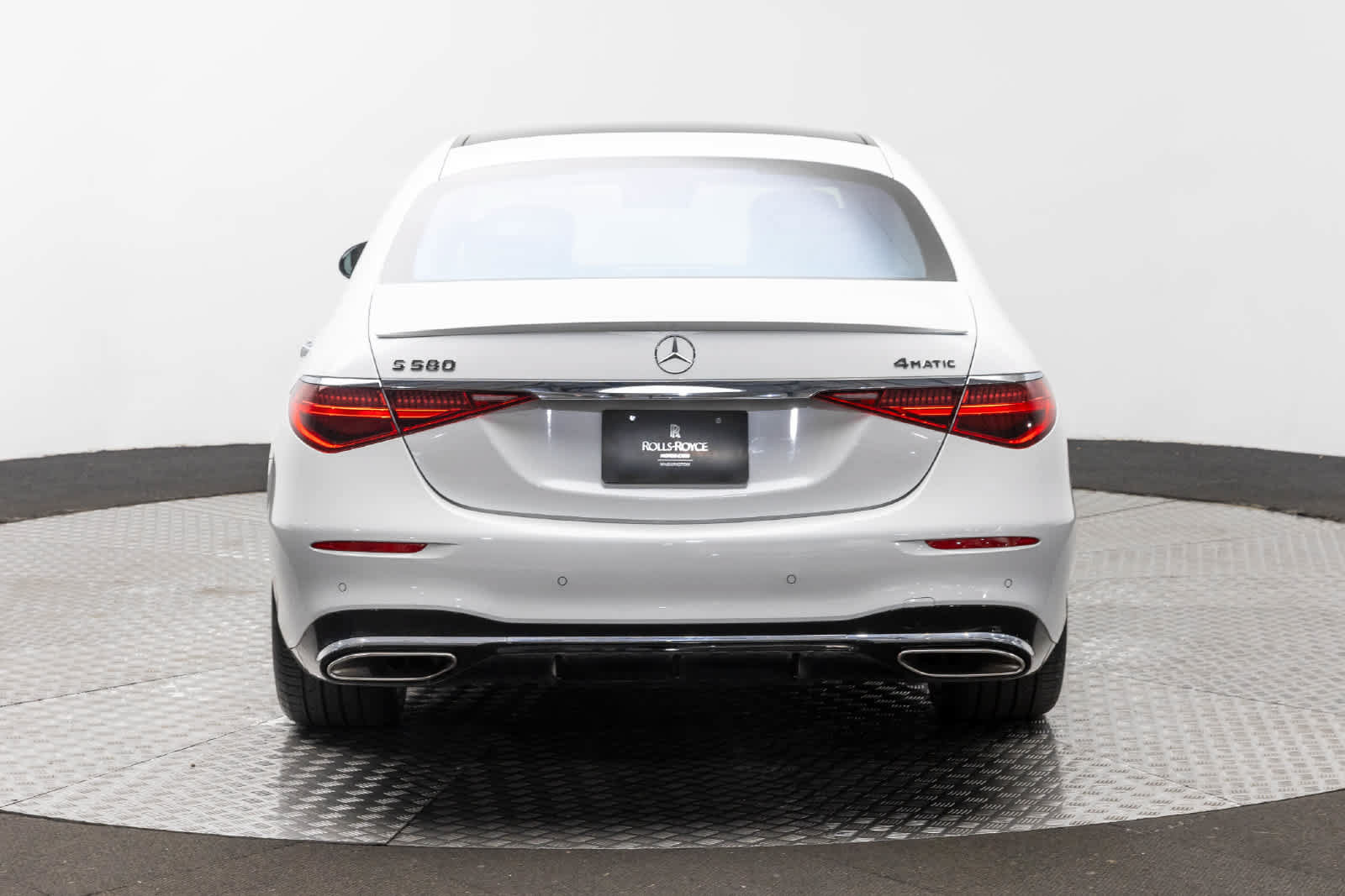 Used 2025 Mercedes-Benz S 580 4MATIC Sedan image 5