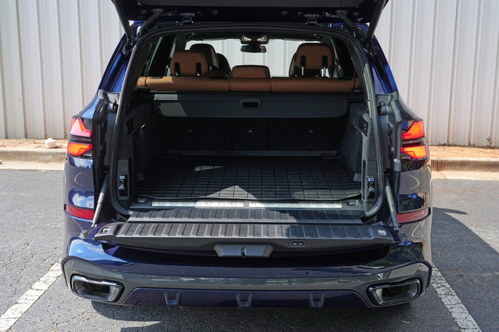 Used 2026 BMW X5 xDrive50e w/ M Sport Package AWD/4WD image 10