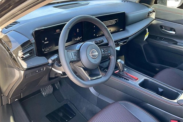 New 2026 Nissan Kicks SR image 7