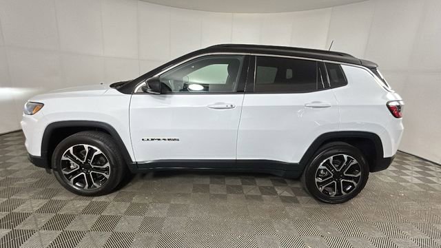 Used 2023 Jeep Compass Limited AWD/4WD image 6