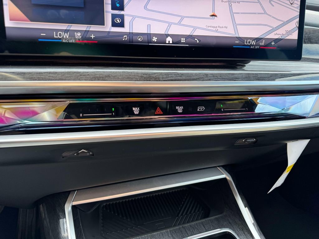 Certified 2024 BMW i7 eDrive50 w/ M Sport Package image 13