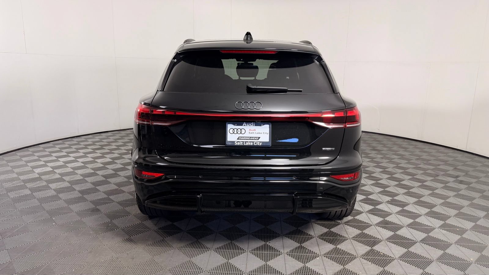 New 2027 Audi Q6 e-tron Premium Plus AWD/4WD image 9