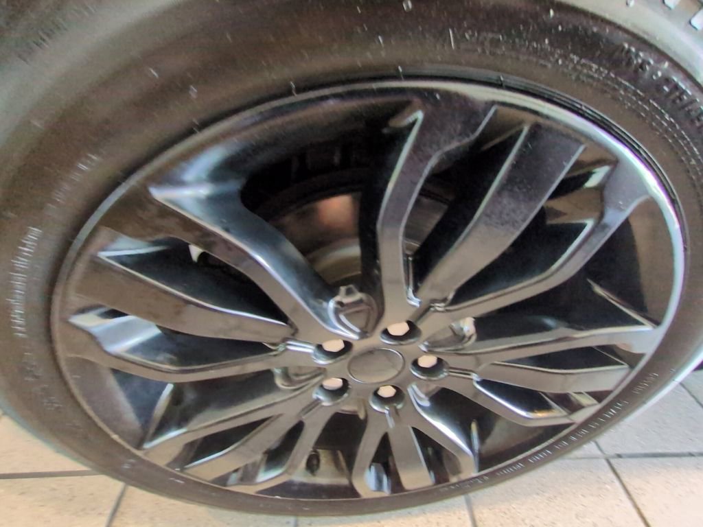 Used 2017 Land Rover Range Rover Sport HSE AWD/4WD image 27
