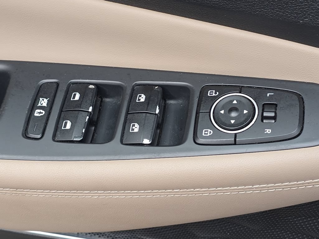 Used 2019 Hyundai Santa Fe FWD image 30