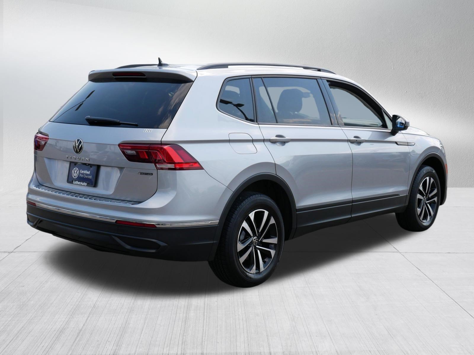 Used 2022 Volkswagen Tiguan S AWD/4WD image 7