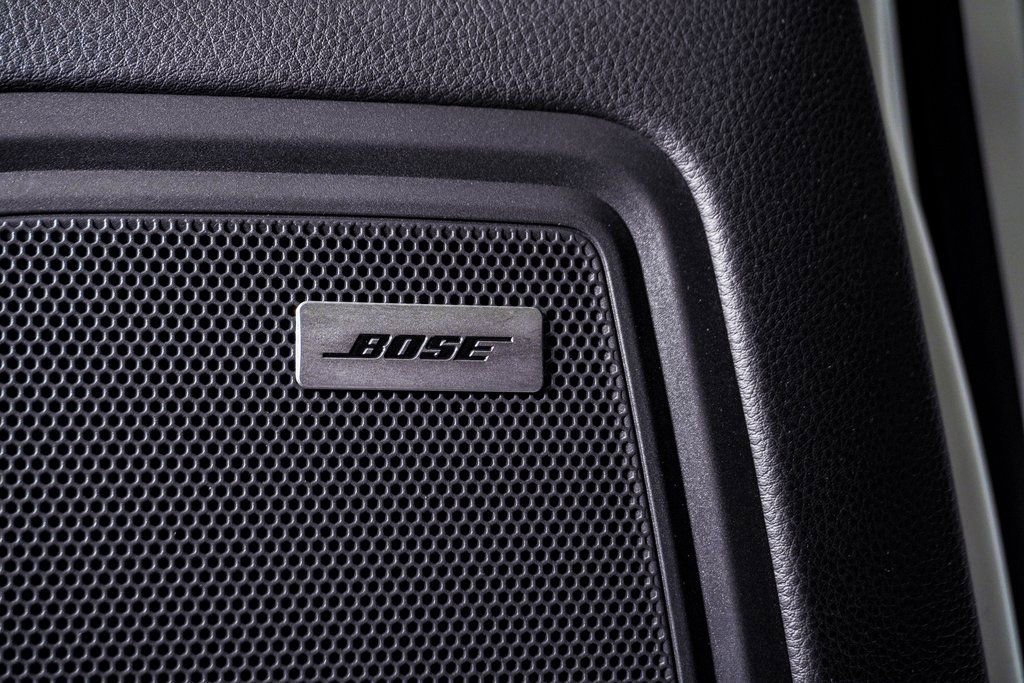 Certified 2025 Porsche Macan image 27