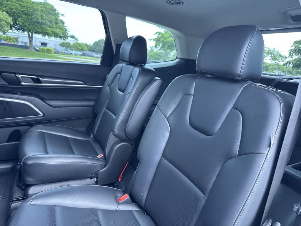 Certified 2024 Kia Telluride S FWD image 22