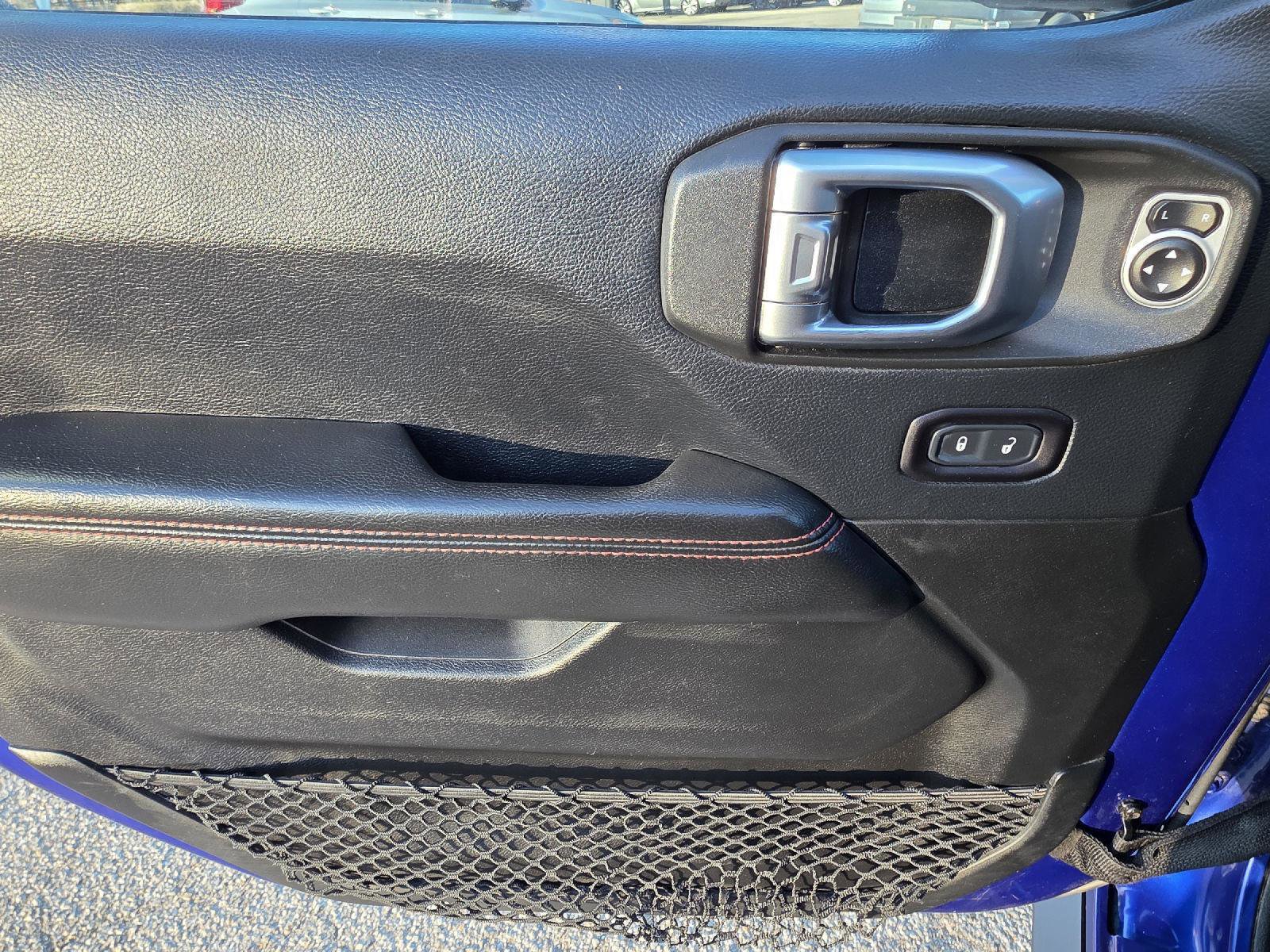 Used 2018 Jeep Wrangler Unlimited Rubicon image 41