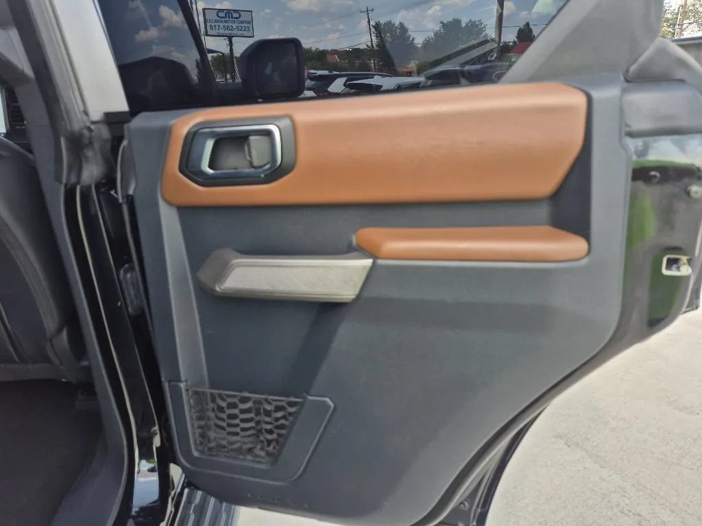 Used 2022 Ford Bronco Outer Banks w/ Sasquatch Package AWD/4WD image 19