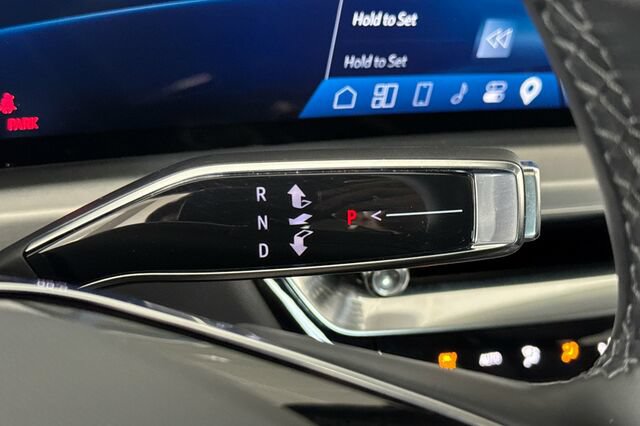Certified 2024 Cadillac Lyriq Luxury AWD/4WD image 22