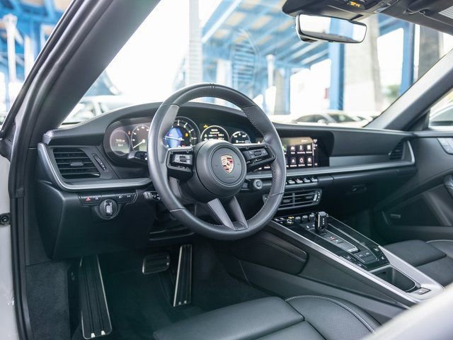 Certified 2022 Porsche 911 Targa 4S w/ Premium Package image 4