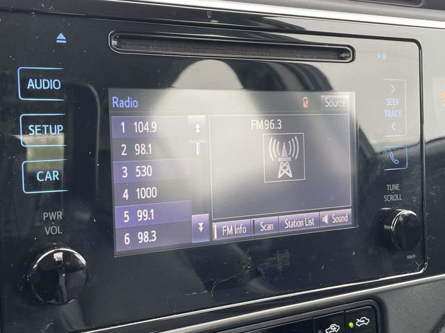 Used 2018 Toyota Corolla SE FWD image 28