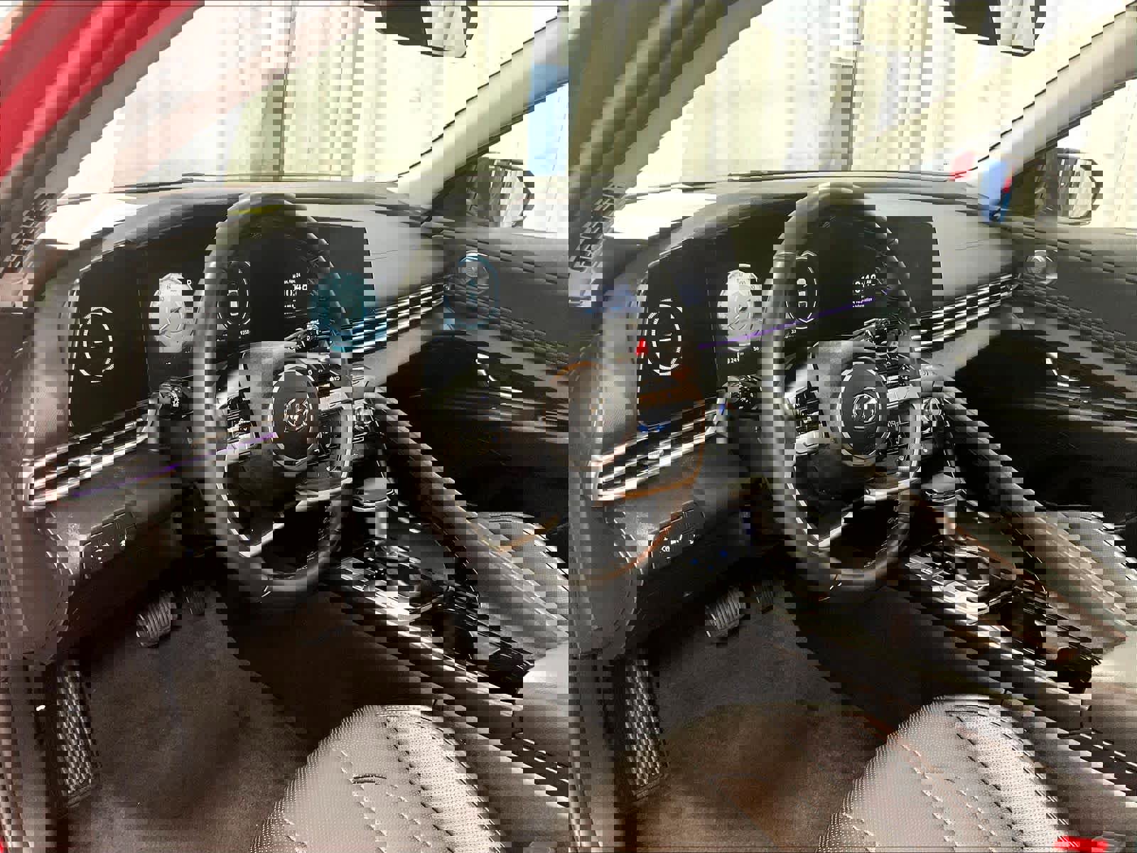 Used 2022 Hyundai Elantra Limited image 8