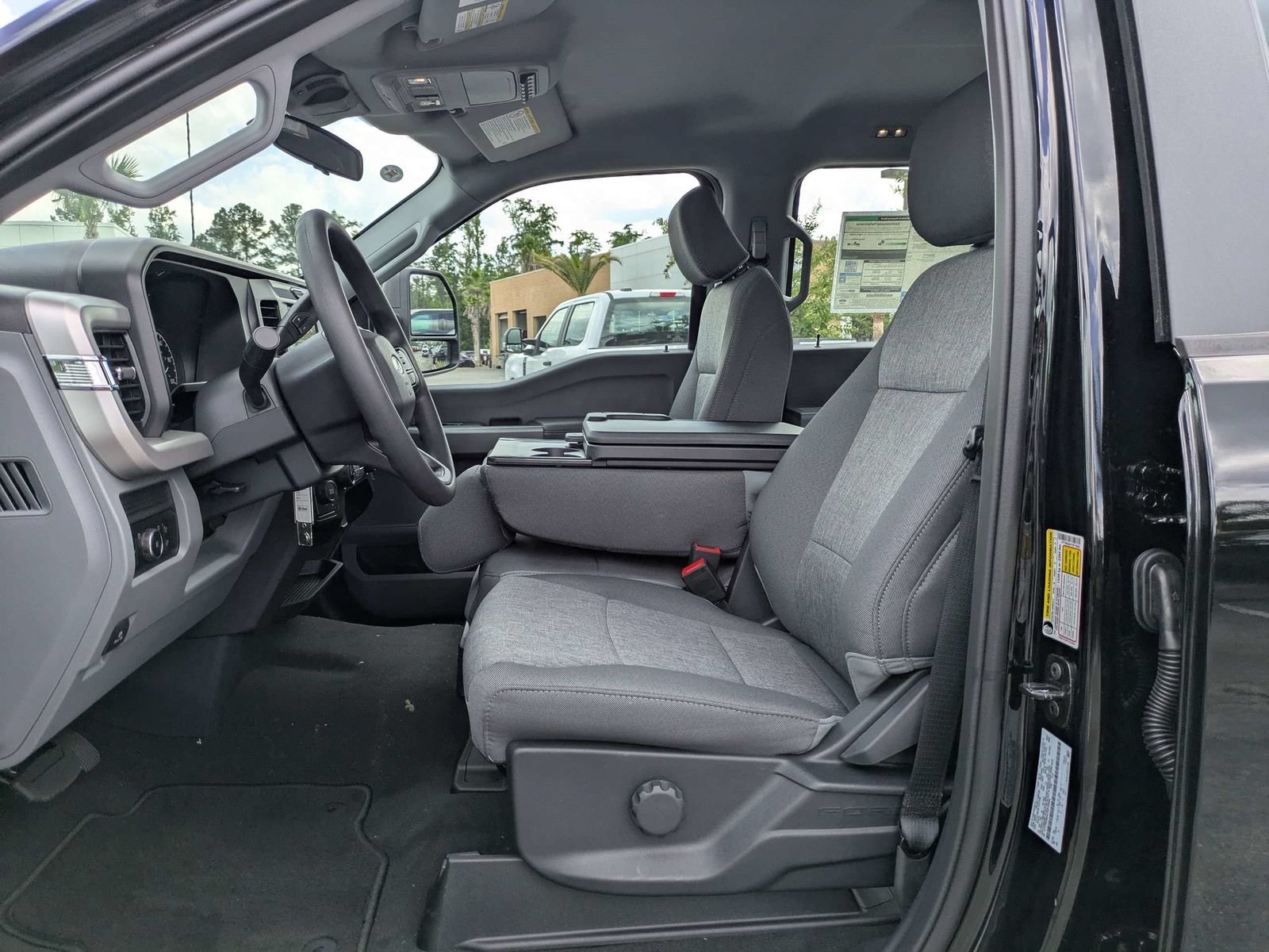 New 2026 Ford F250 XL w/ STX Appearance Package AWD/4WD image 11