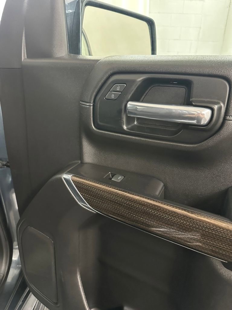 Used 2019 Chevrolet Silverado 1500 LT w/ All-Star Edition image 33