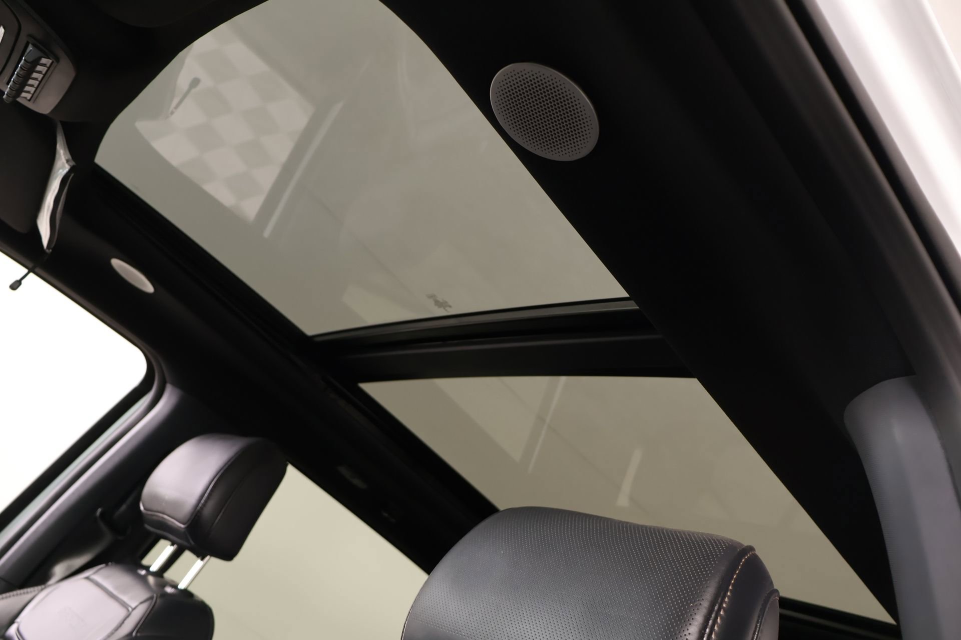 Used 2023 Ford F150 Raptor AWD/4WD image 17