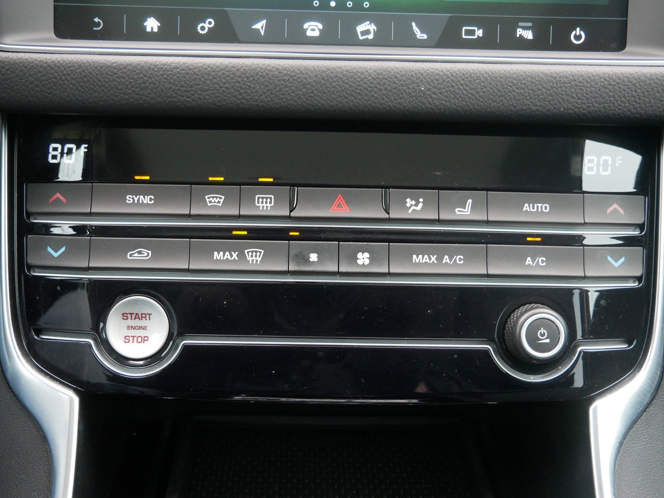 Used 2020 Jaguar XF Prestige image 23