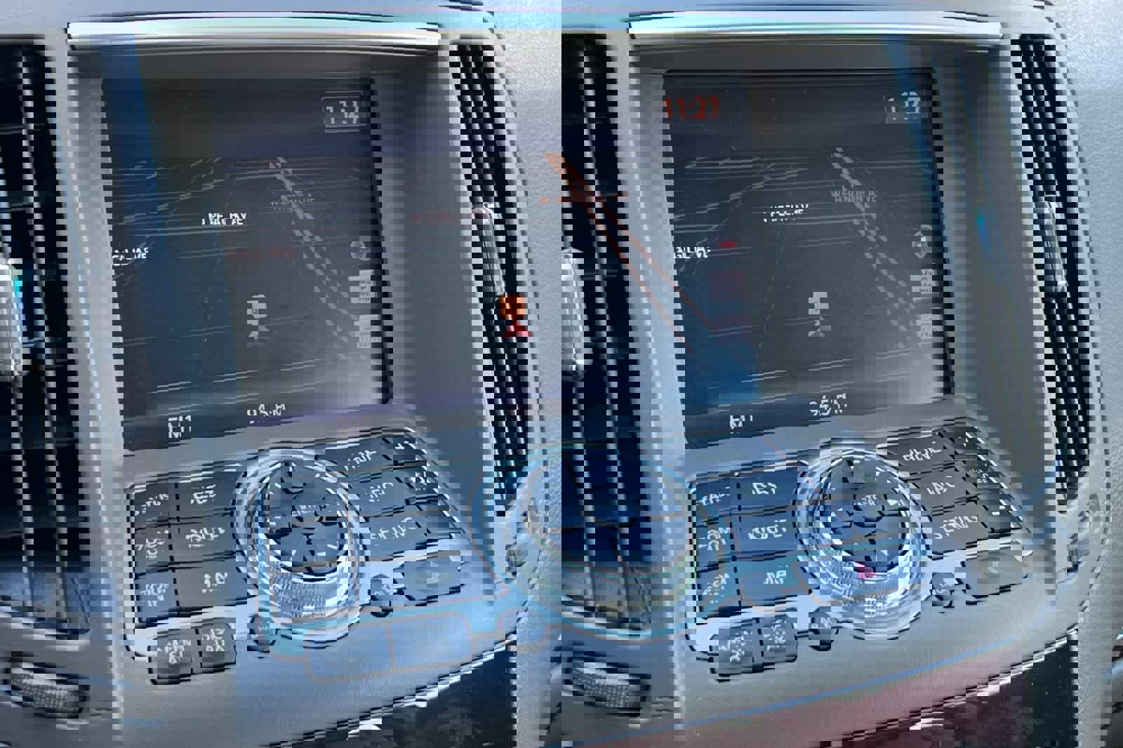 Used 2010 INFINITI G37 Journey w/ Premium Pkg image 19