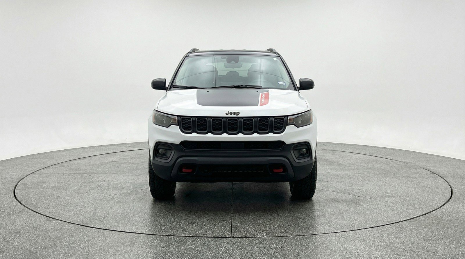Used 2025 Jeep Compass Trailhawk image 2