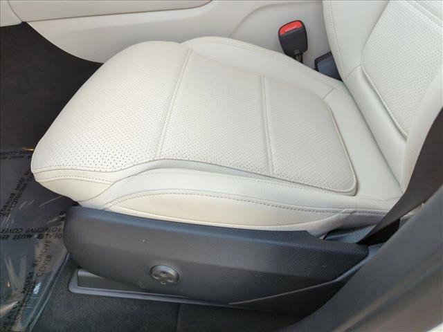 New 2026 Mercedes-Benz GLC 300 image 4