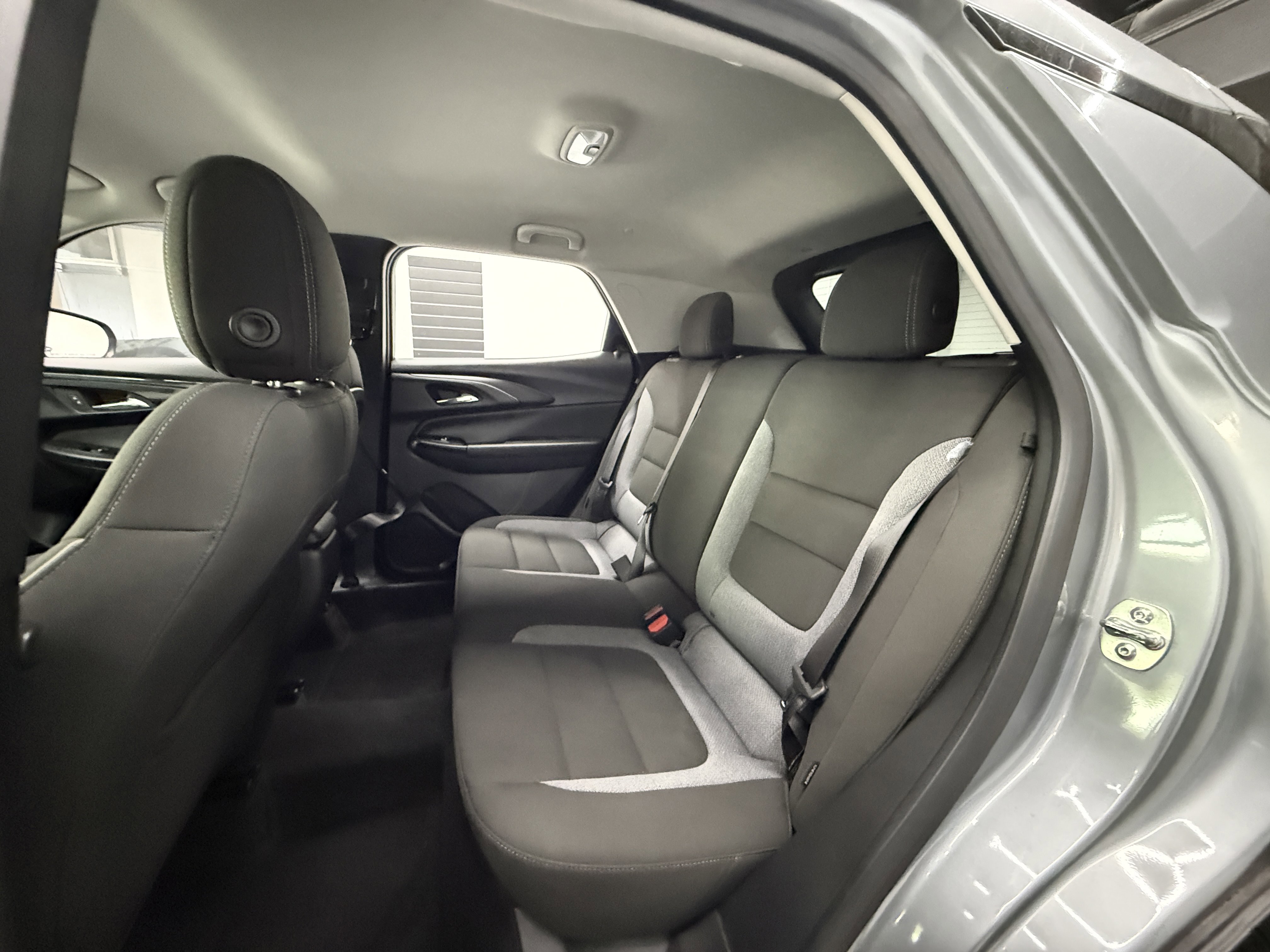 Used 2025 Chevrolet TrailBlazer LT image 22