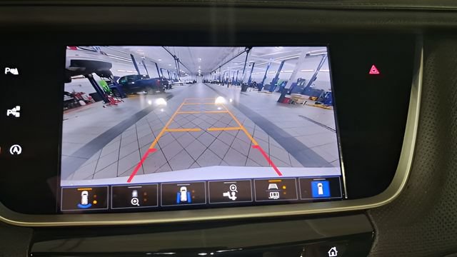 Used 2022 Cadillac XT5 Sportv w/ Technology Package AWD/4WD image 25