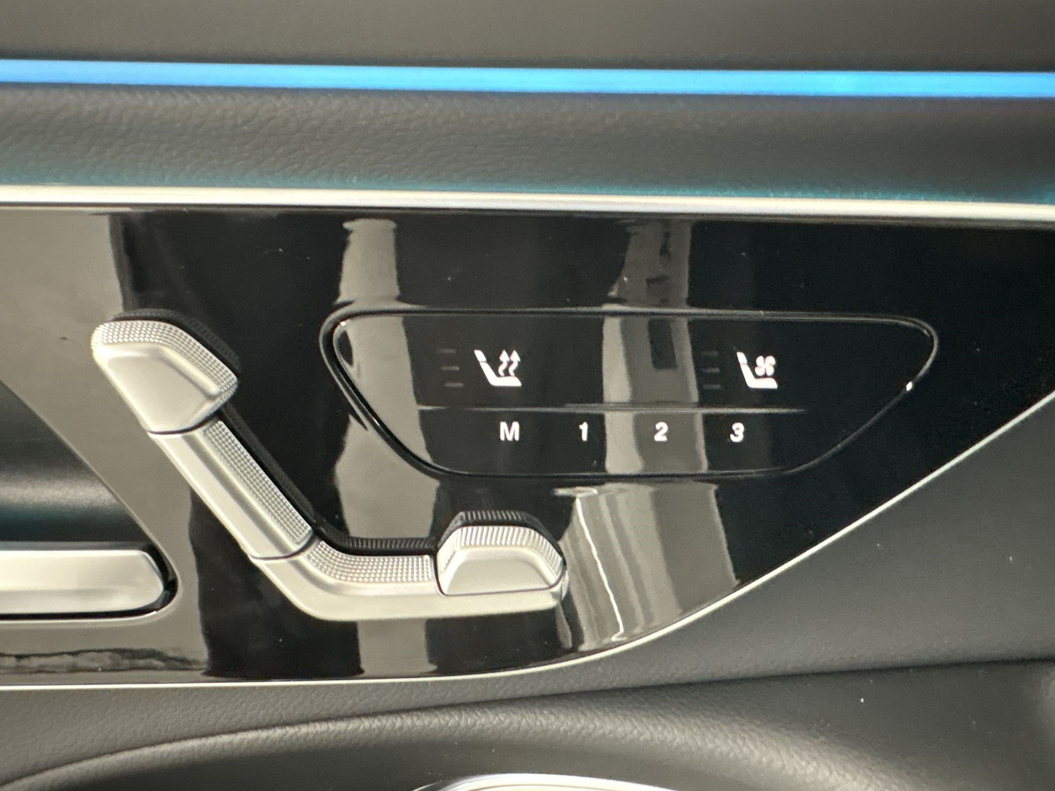 New 2026 Mercedes-Benz E 450 4MATIC Sedan image 20