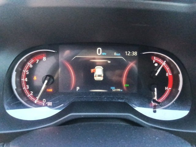 Used 2024 Toyota RAV4 XLE image 20