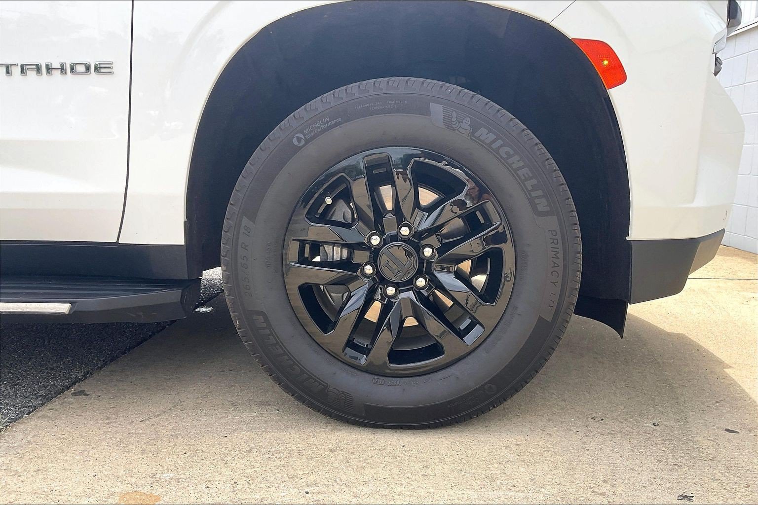 Used 2024 Chevrolet Tahoe LS AWD/4WD image 10