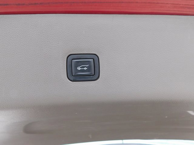 Used 2018 Chevrolet Traverse LT w/ LPO, Floor Liner Package image 25