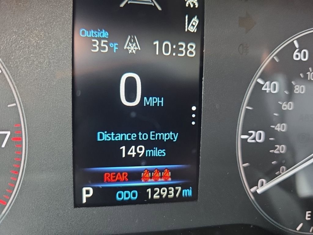 Used 2023 Toyota Corolla LE w/ Carpet Mat Package (TMS) image 12