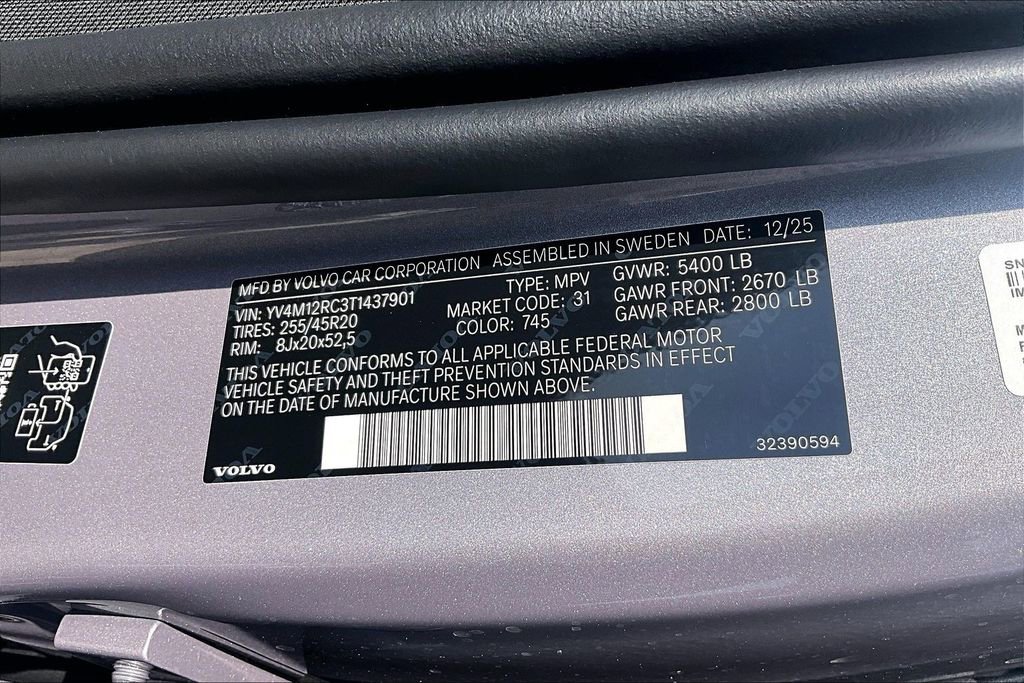 New 2026 Volvo XC60 B5 Plus w/ Protection Package Premier AWD/4WD image 36
