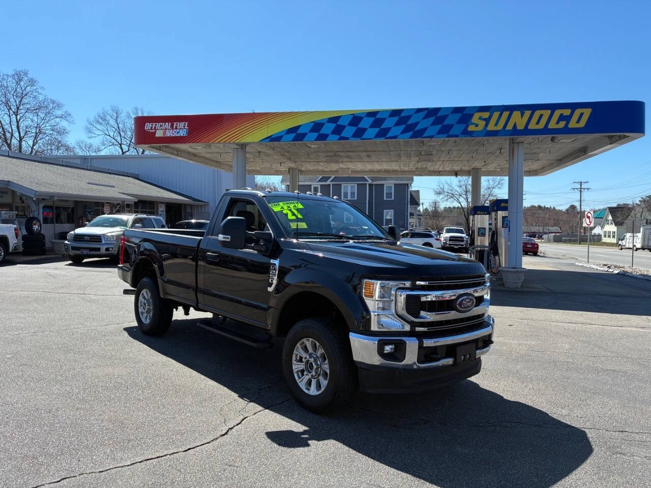 Used 2021 Ford F250 XLT w/ XLT Value Package AWD/4WD image 2