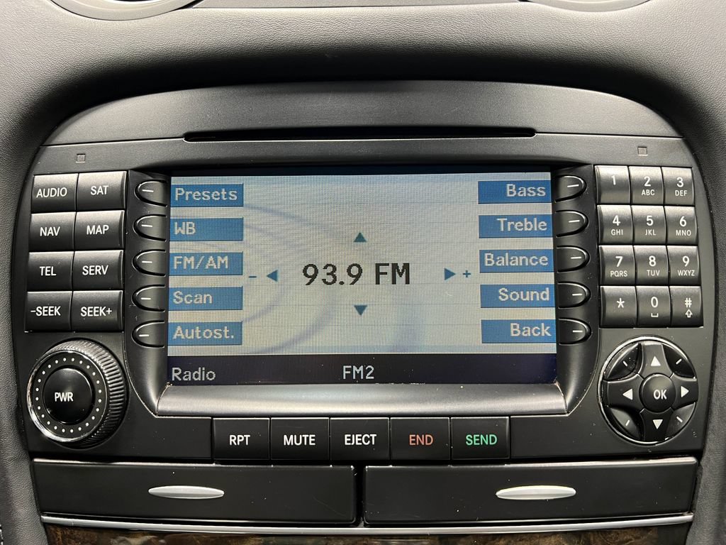 Used 2005 Mercedes-Benz SL 500 image 23