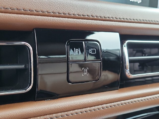 Used 2024 Lincoln Aviator Reserve w/ Jet Package RWD image 27