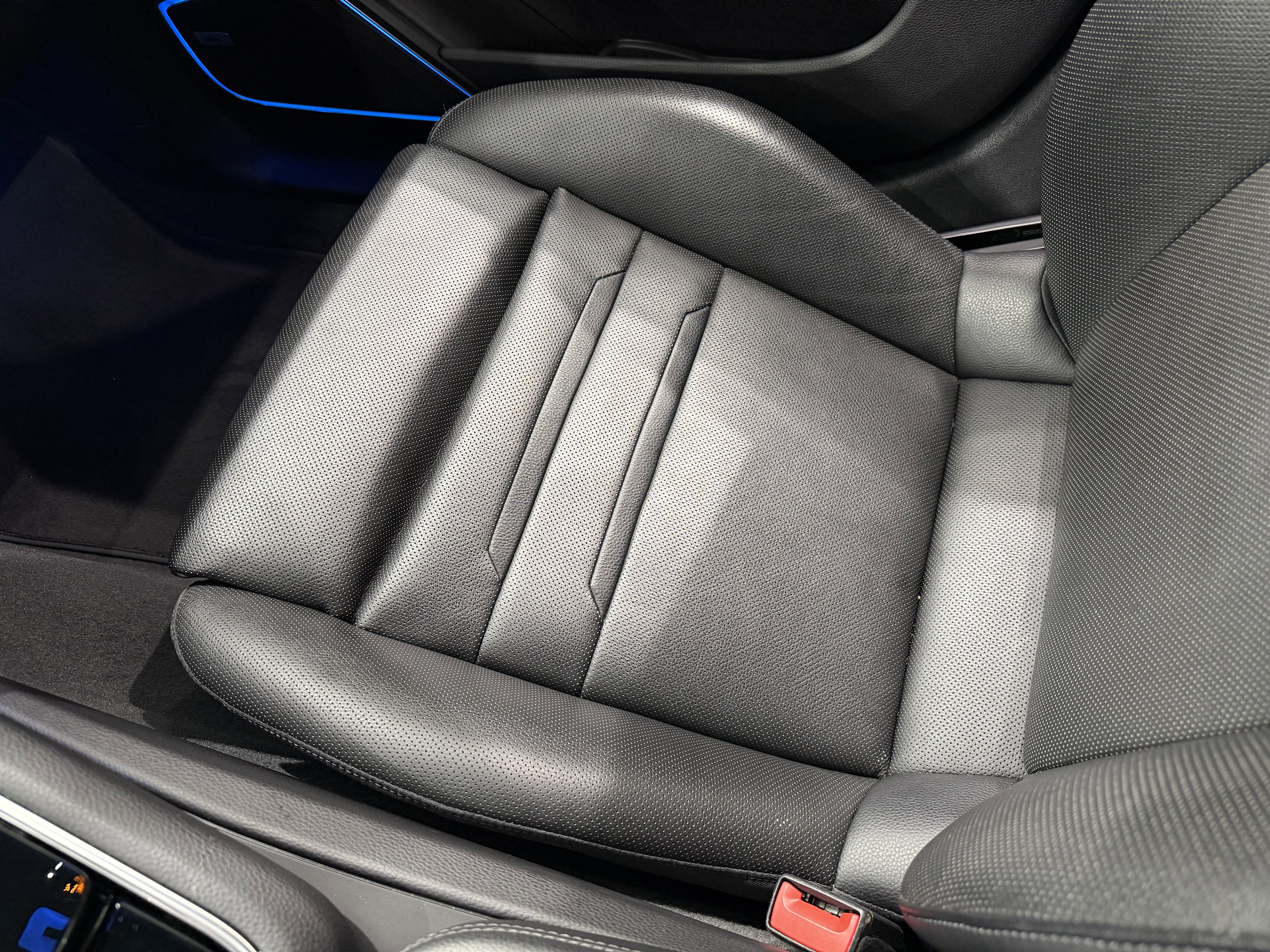 Certified 2022 Porsche Panamera 4 Platinum Edition image 58