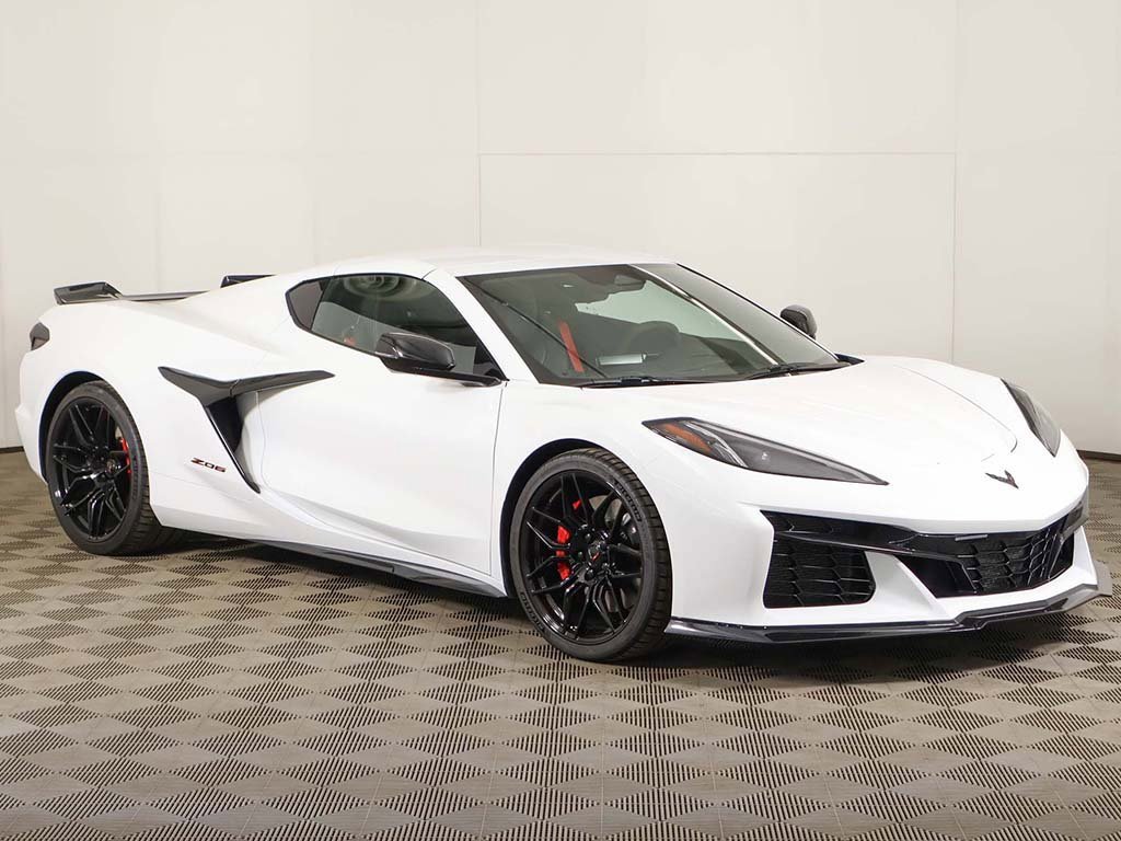 Used 2025 Chevrolet Corvette Z06 w/ Battery Protection Package image 61