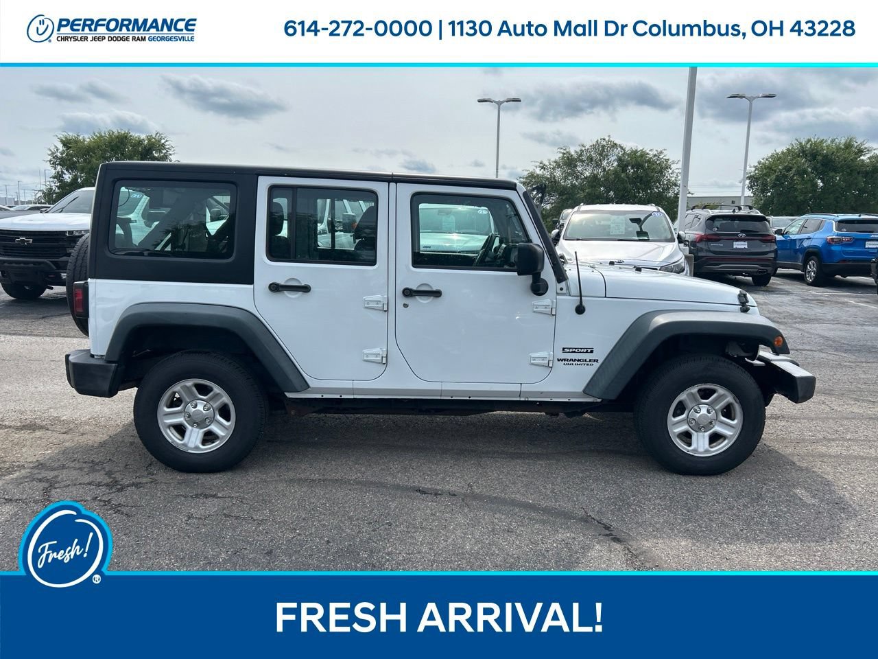 Used 2016 Jeep Wrangler Unlimited Sport w/ Connectivity Group AWD/4WD image 3