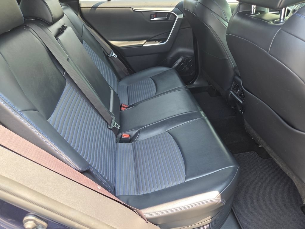 Used 2019 Toyota RAV4 XSE w/ Carpet Mat Package AWD/4WD image 6