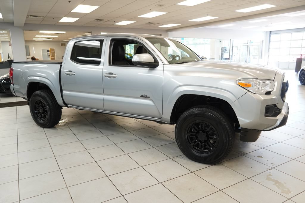 Used 2023 Toyota Tacoma SR AWD/4WD image 13