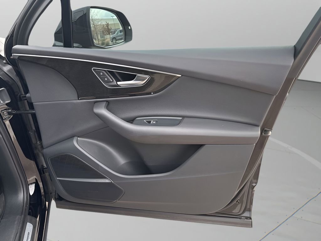 Used 2021 Audi Q7 2.0T Premium Plus image 11