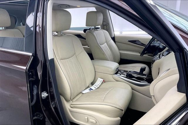 Used 2019 INFINITI QX60 Luxe w/ Sensory Package AWD/4WD image 7