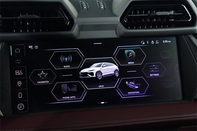 Used 2025 Lamborghini Urus SE image 61